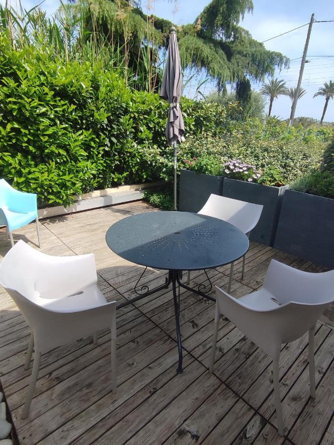 Studio Golfe Juan, Plages, Parking, Climatisation Apartment Vallauris Exterior photo